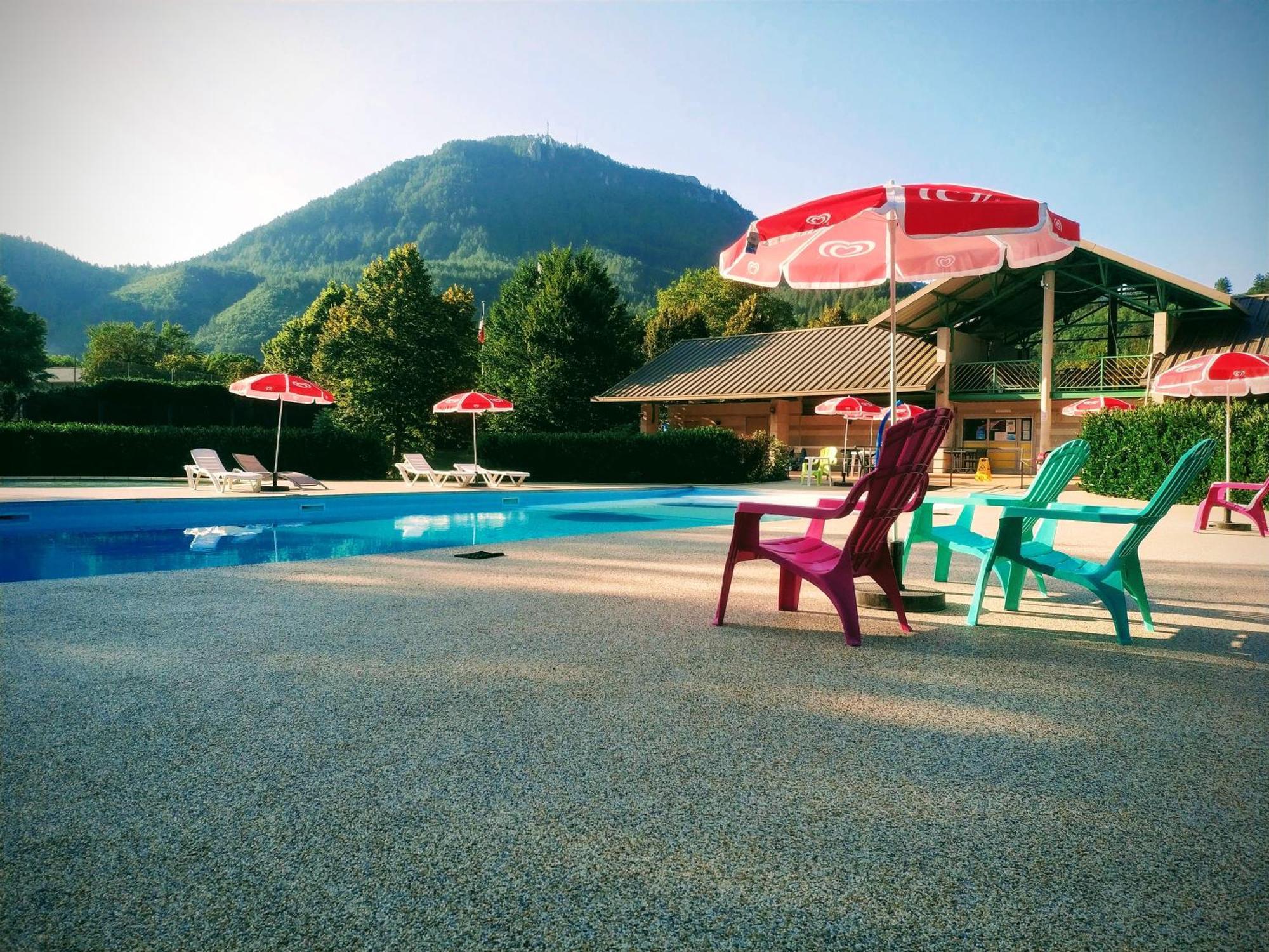 Ispagnac Camping Le Pre Morjal מראה חיצוני תמונה